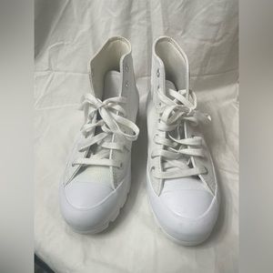 Converse Chuck Taylor White Leather Lugged